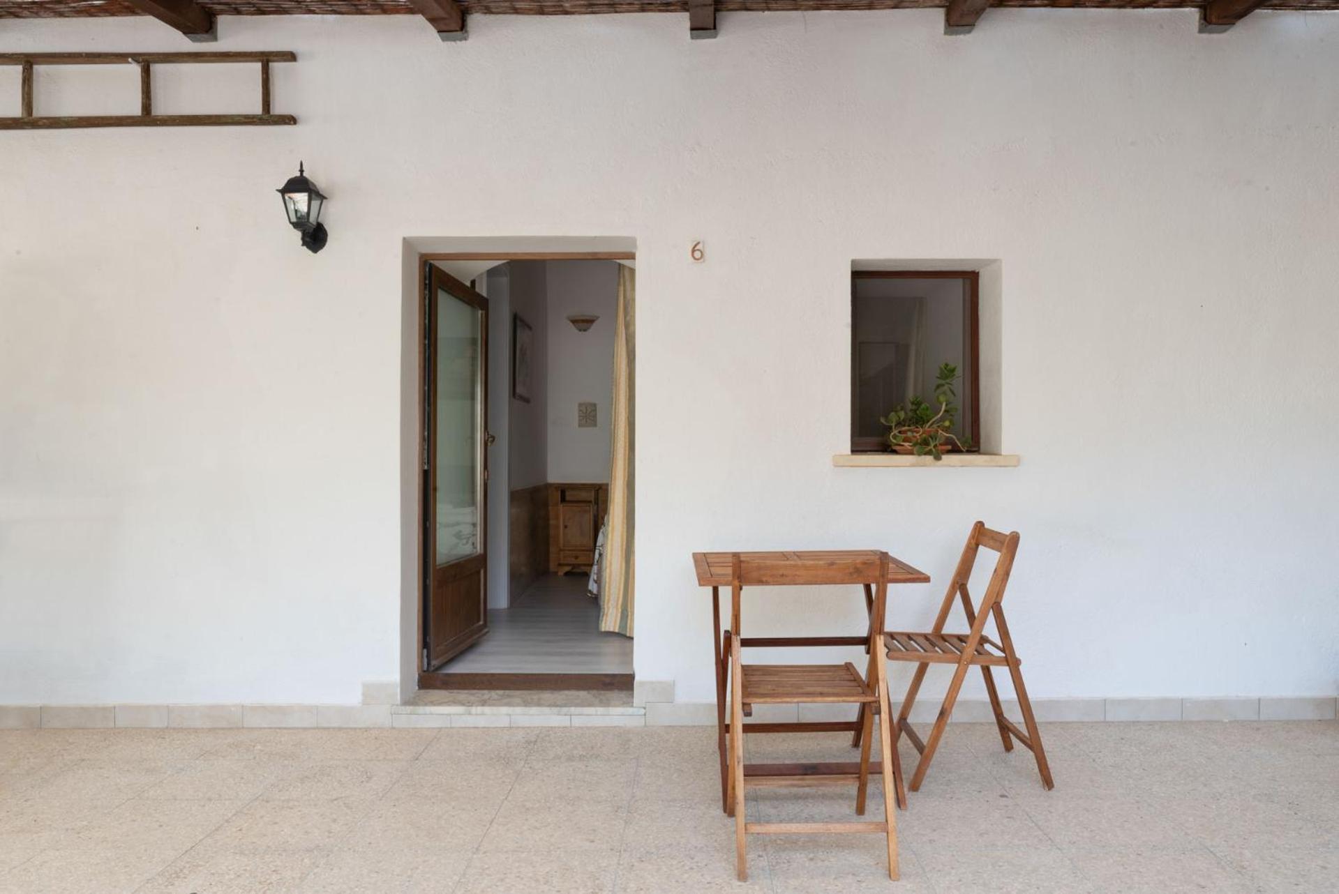 Bio-Agriturismo Masseria La Palombara Сальве Экстерьер фото
